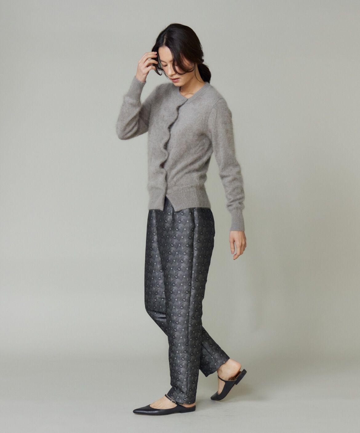 la veille by SUPERIOR CLOSET「カシミヤアシンメトリーカーディガン」|カーディガン|