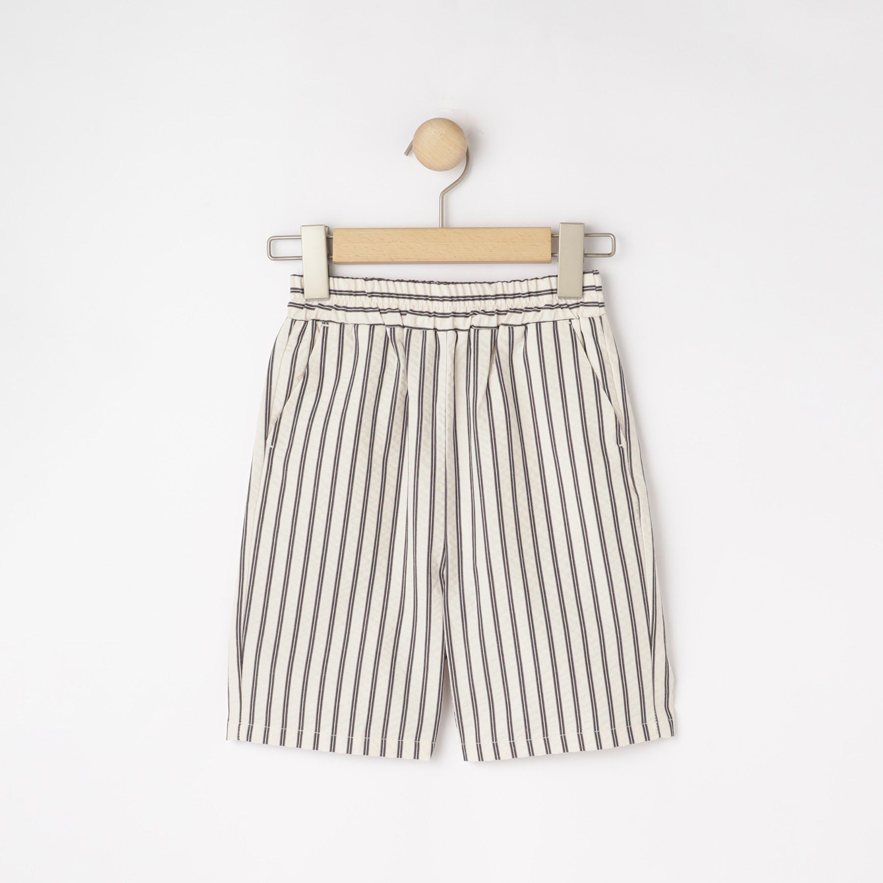 SHOO･LA･RUE「【110-140cm】サッカーストライプハーフパンツ」|その他|オフホワイト(303