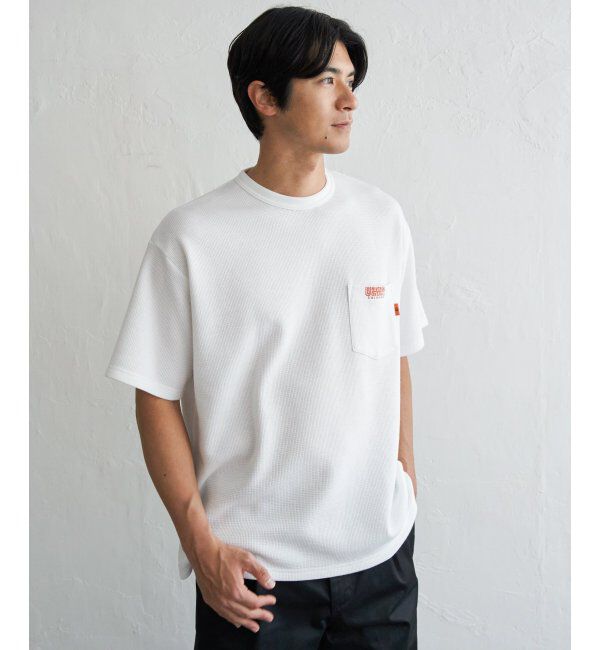 ikka「UNIVERSAL OVERALL ユニバーサルオーバーオール DAILYワンポイント刺繍Tシャツ」|Tシャツ・カットソー|ホワイト