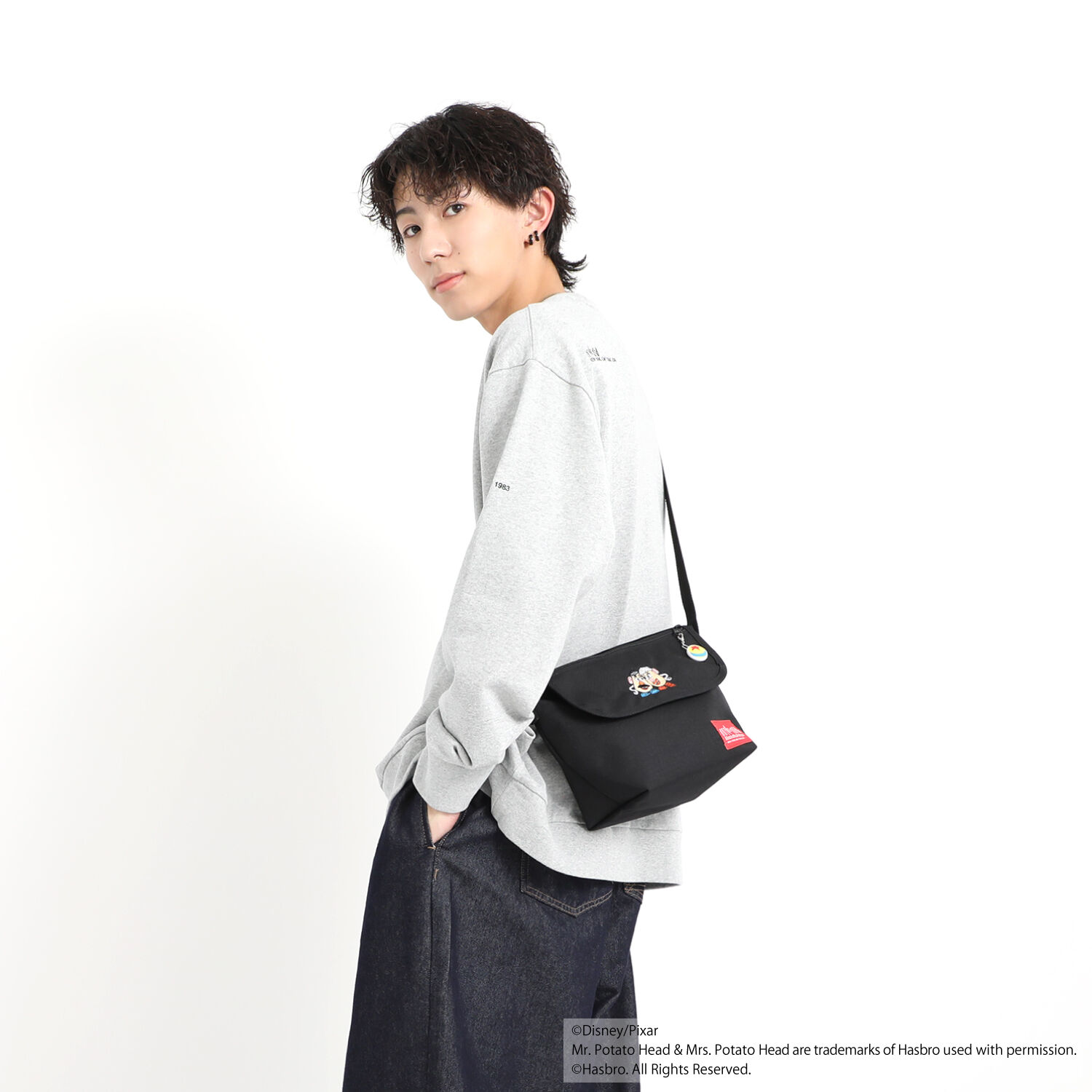Manhattan Portage「Nylon Messenger Bag (XS) FZP MGNT / TOY STORY MR AND MRS POTATO HEAD」|ショルダー・メッセンジャー|