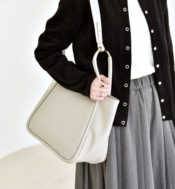 quaranciel「quaranciel: A4 メタルハンドル 2way スクエア トートバッグ」|トートバッグ|