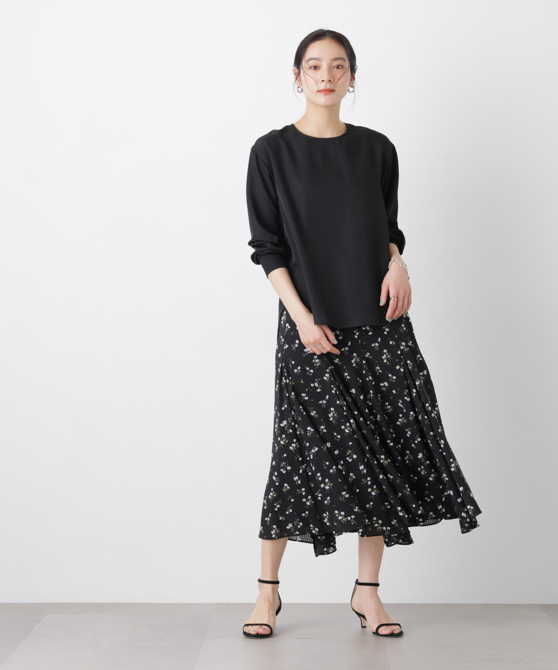 nano･universe「クルーネックイージーブラウス」|シャツ・ブラウス|