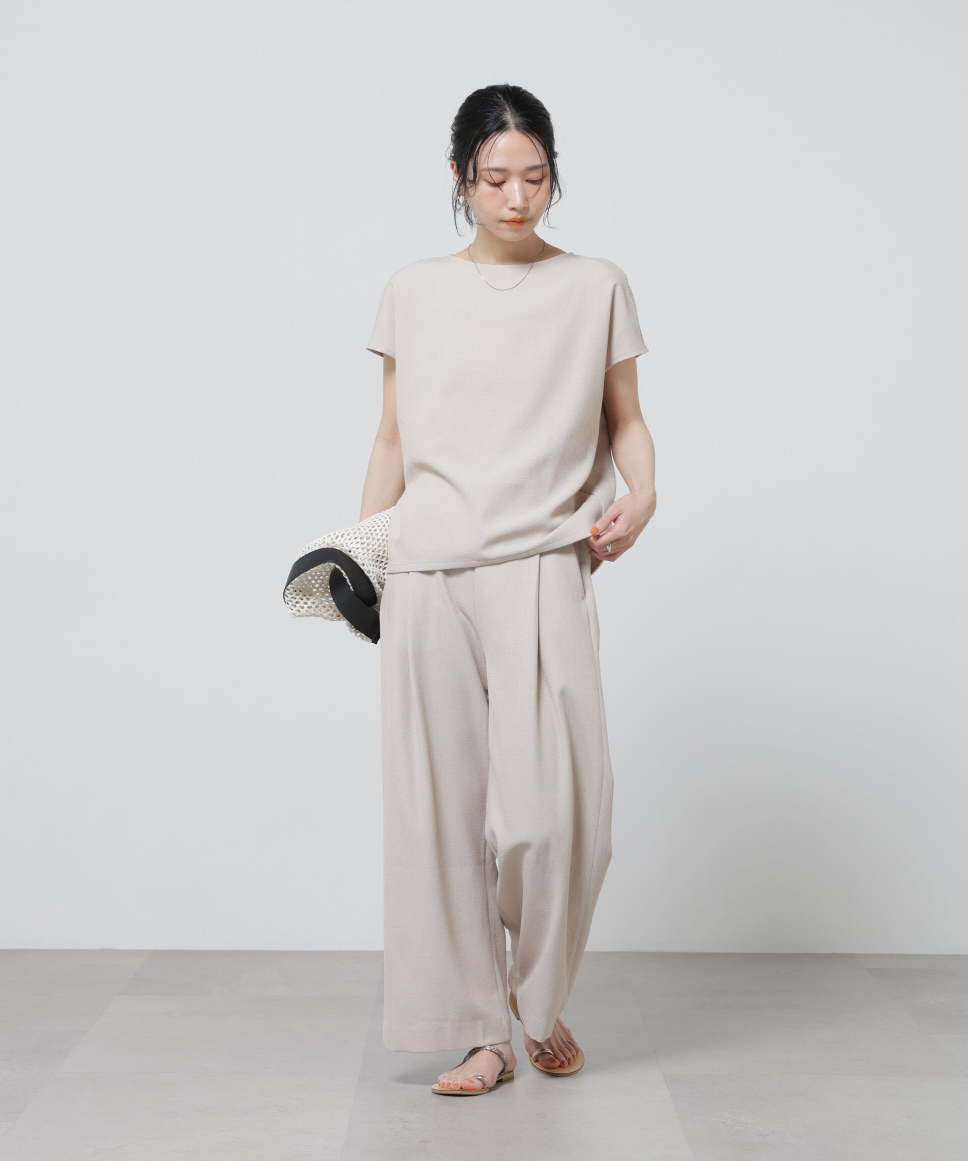 nano･universe「｢Meaningful Continuity｣coveross(R)EOSﾌﾞｯﾁｬｰﾉｰｽﾘﾌﾞﾗｳｽ&times;ﾊﾟﾝﾂ」|ワンピース|ベージュ