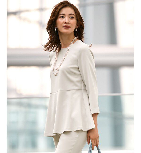 23区「【洗える】トリアセダブルジョーゼット ペプラム ブラウス」|シャツ・ブラウス|ベージュ系