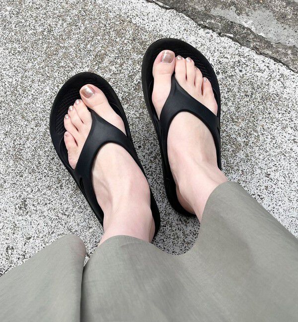 fredy emue「【OOFOS / ウーフォス】 OOriginal」|サンダル|