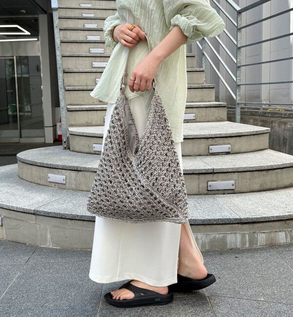 fredy emue「ミックスヤーンペーパー三角バッグ」|ショルダー・メッセンジャー|グレー