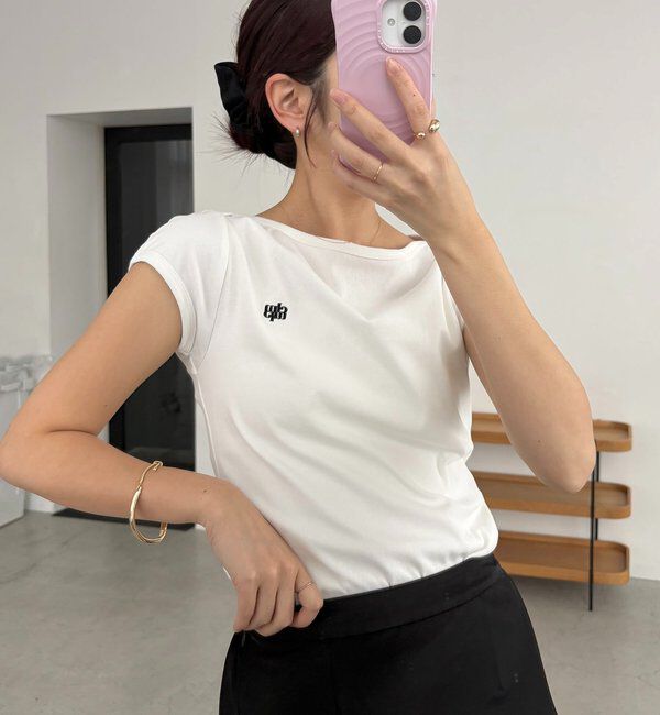  「【Tシャツが苦手な方にも◎】1ポイントボートネックTシャツ」|Tシャツ・カットソー|ホワイト