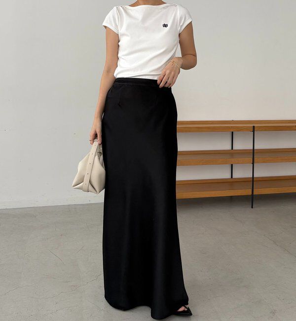  「【Tシャツが苦手な方にも◎】1ポイントボートネックTシャツ」|Tシャツ・カットソー|