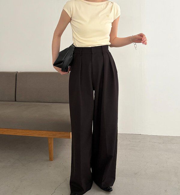  「【Tシャツが苦手な方にも◎】1ポイントボートネックTシャツ」|Tシャツ・カットソー|