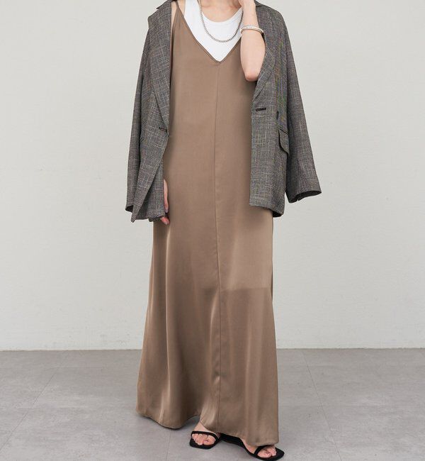  「《サイズ展開》Vネックサテンキャミワンピース」|ワンピース|ブラウン