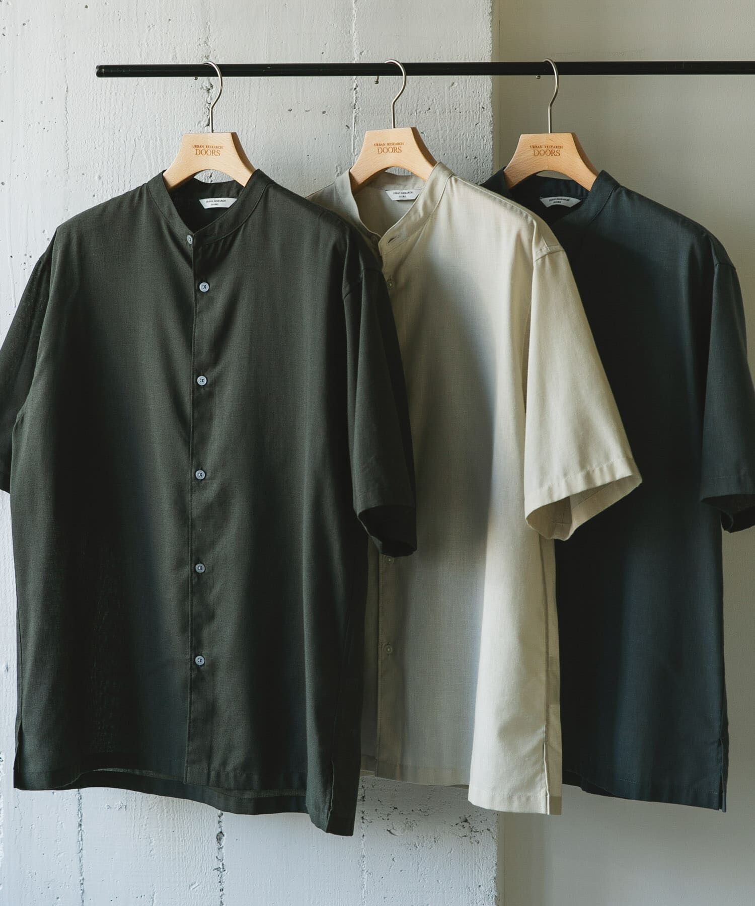 URBAN RESEARCH DOORS「『XLサイズ/WEB限定』『UR TECH 高機能リネン』バンドカラーシャツ」|シャツ・ブラウス|