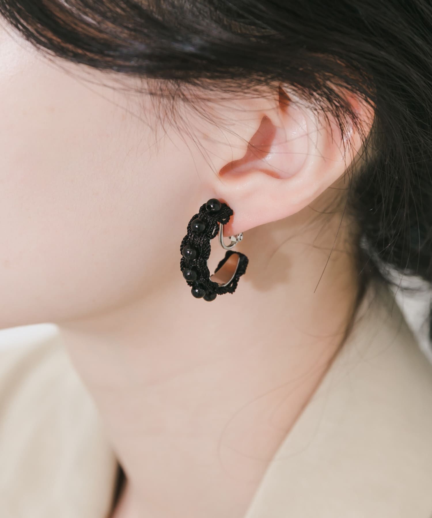 SMELLY「ビーズレースフープイヤリング」|イヤリング|