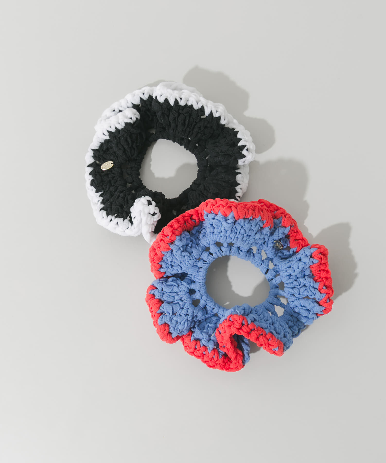 SMELLY「バイカラーニットシュシュ」|ヘアゴム・シュシュ|