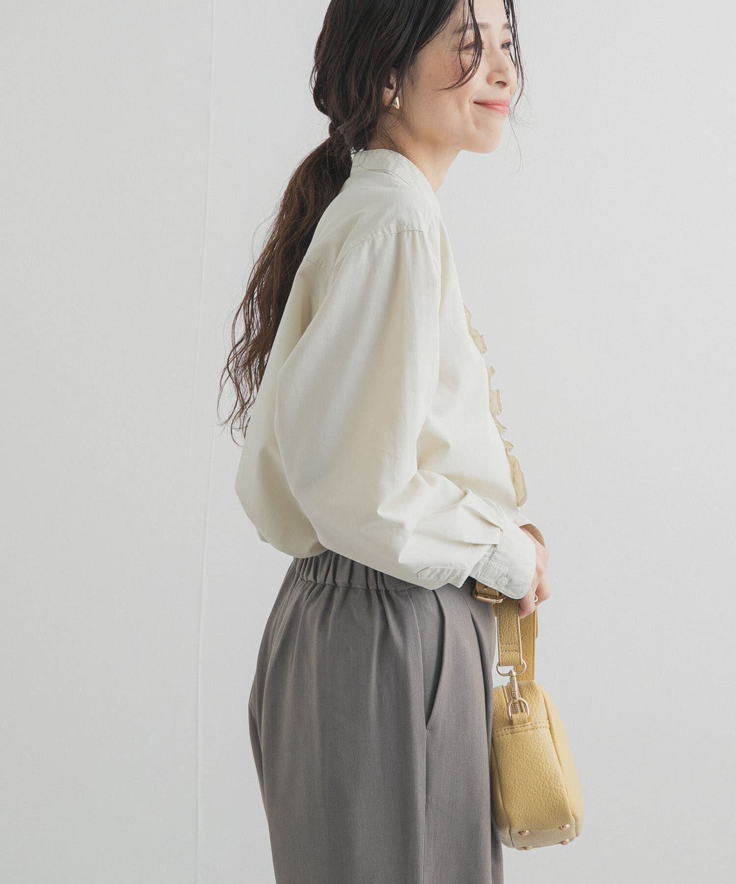 URBAN RESEARCH DOORS「フロントフリルシャツ」|シャツ・ブラウス|