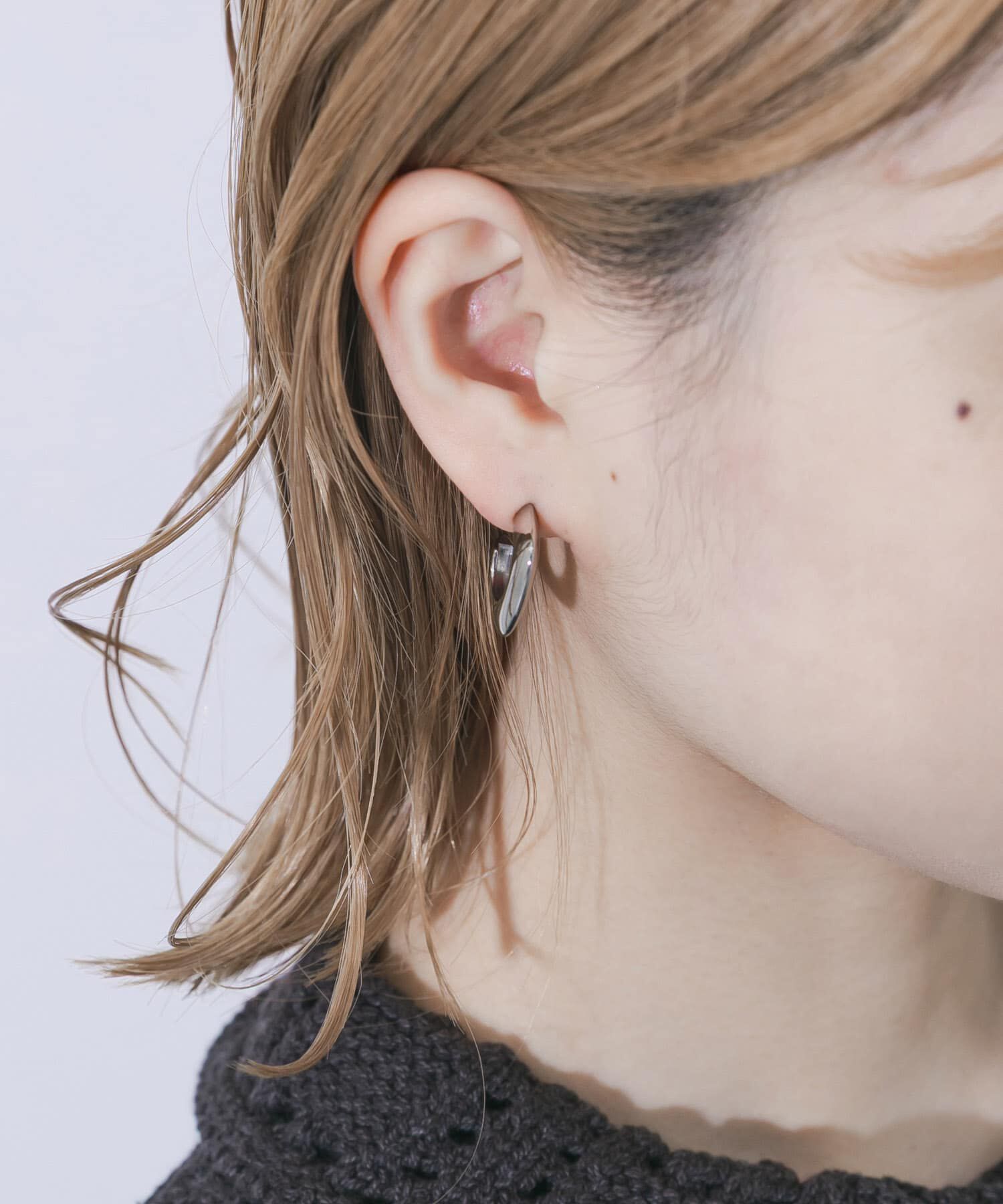 SMELLY「ステンレススクエアフープピアス」|ピアス|