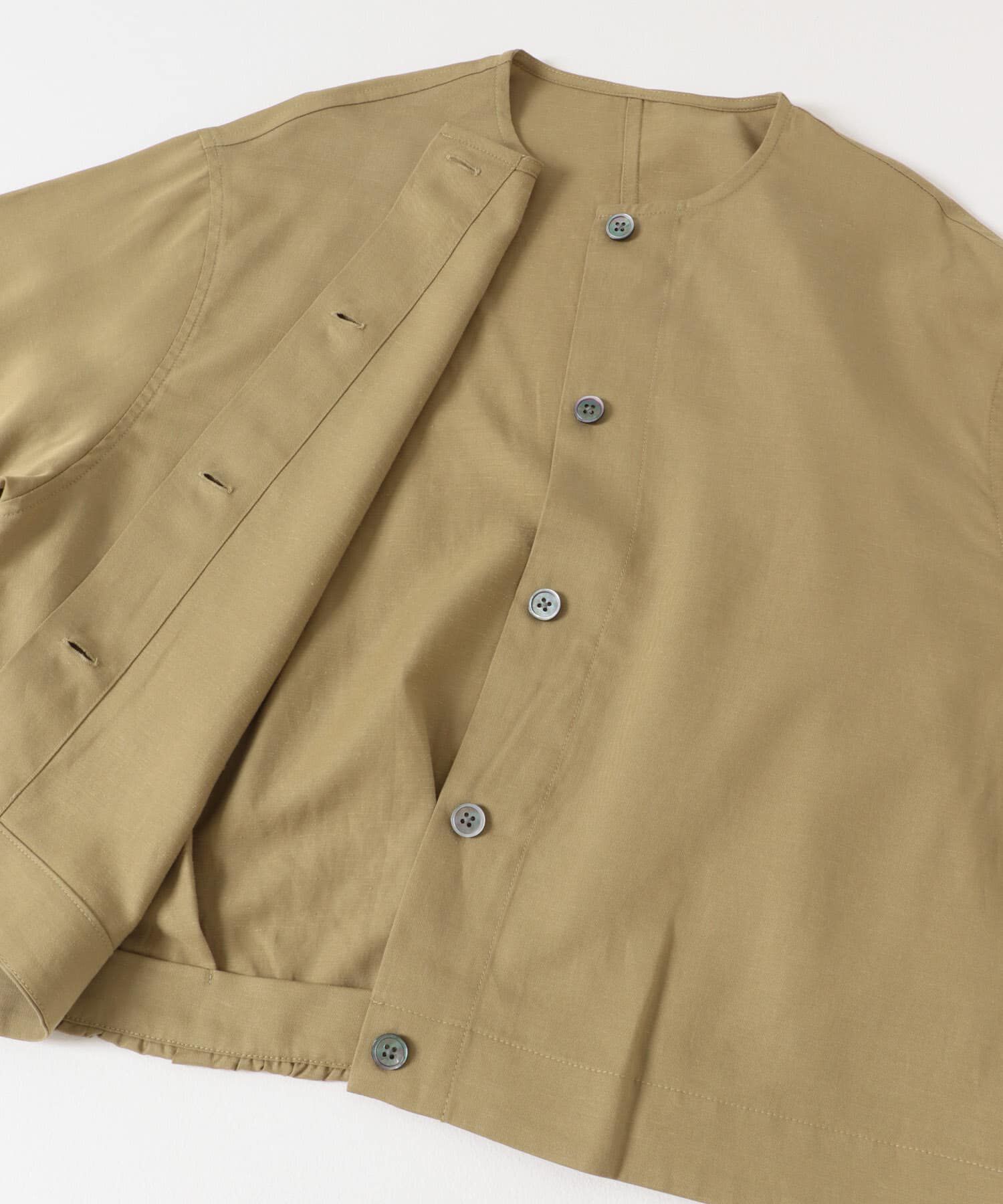 URBAN RESEARCH DOORS「ノーカラーバックギャザーブラウス」|シャツ・ブラウス|