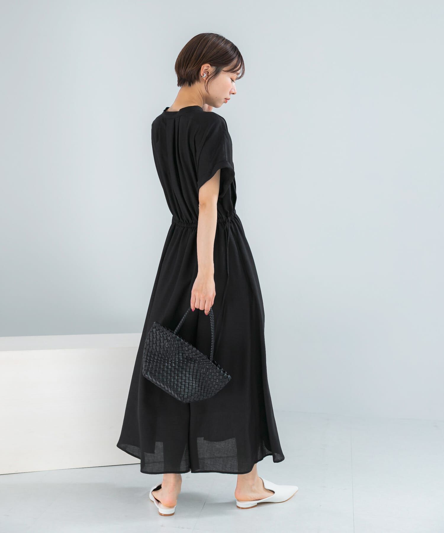 URBAN RESEARCH ROSSO「ウォッシャブルセミシアー2WAYネックワンピース」|ワンピース|