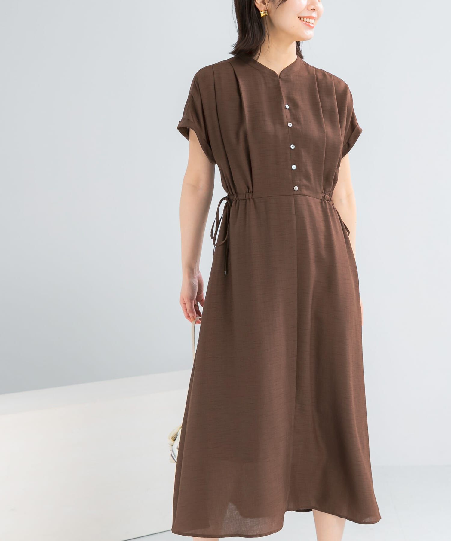 URBAN RESEARCH ROSSO「ウォッシャブルセミシアー2WAYネックワンピース」|ワンピース|ブラウン