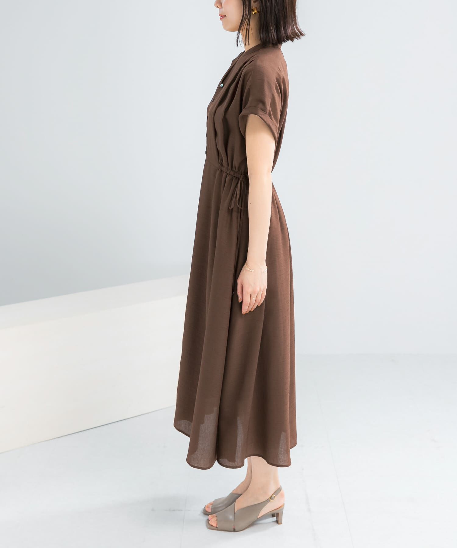 URBAN RESEARCH ROSSO「ウォッシャブルセミシアー2WAYネックワンピース」|ワンピース|