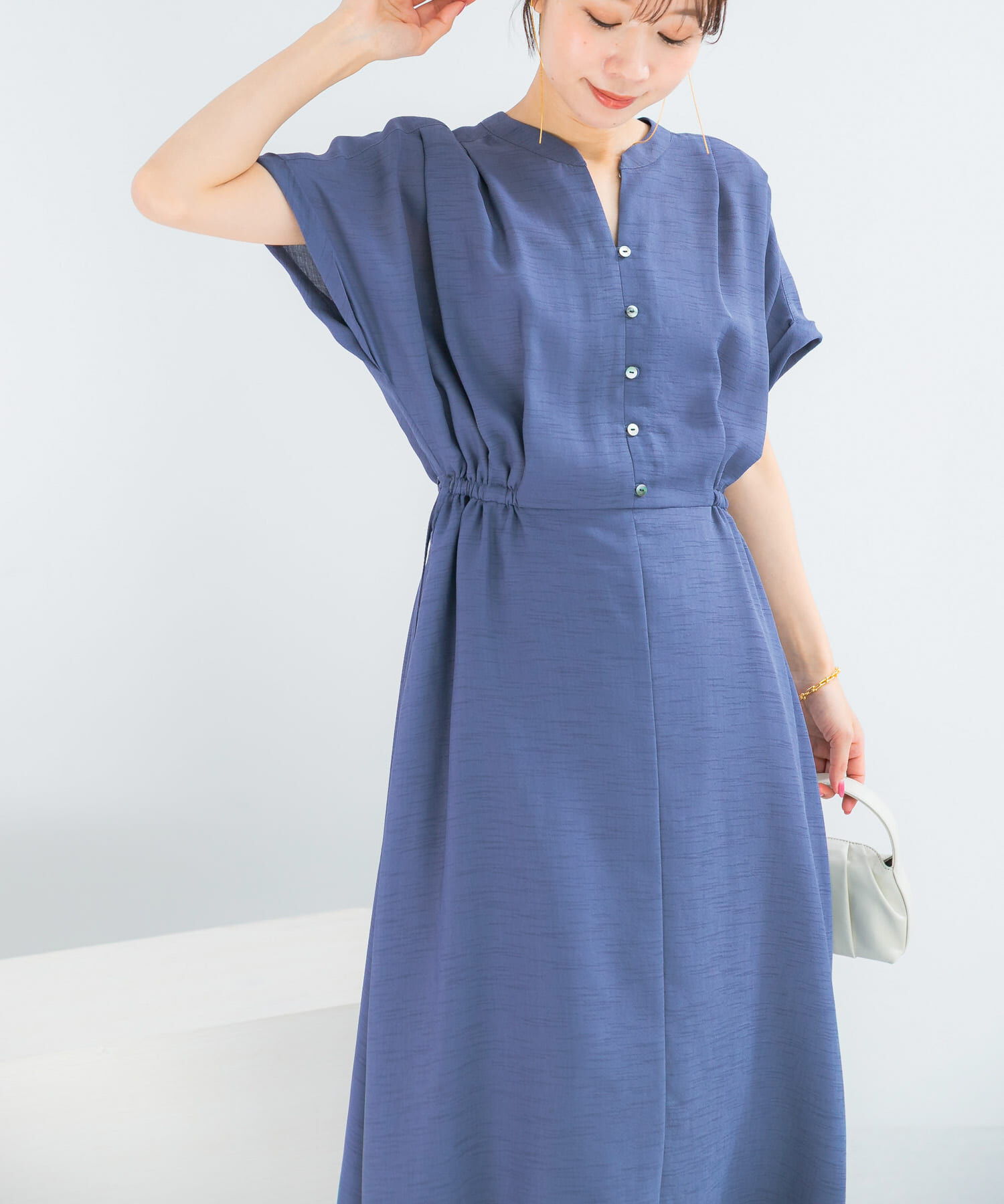 URBAN RESEARCH ROSSO「ウォッシャブルセミシアー2WAYネックワンピース」|ワンピース|