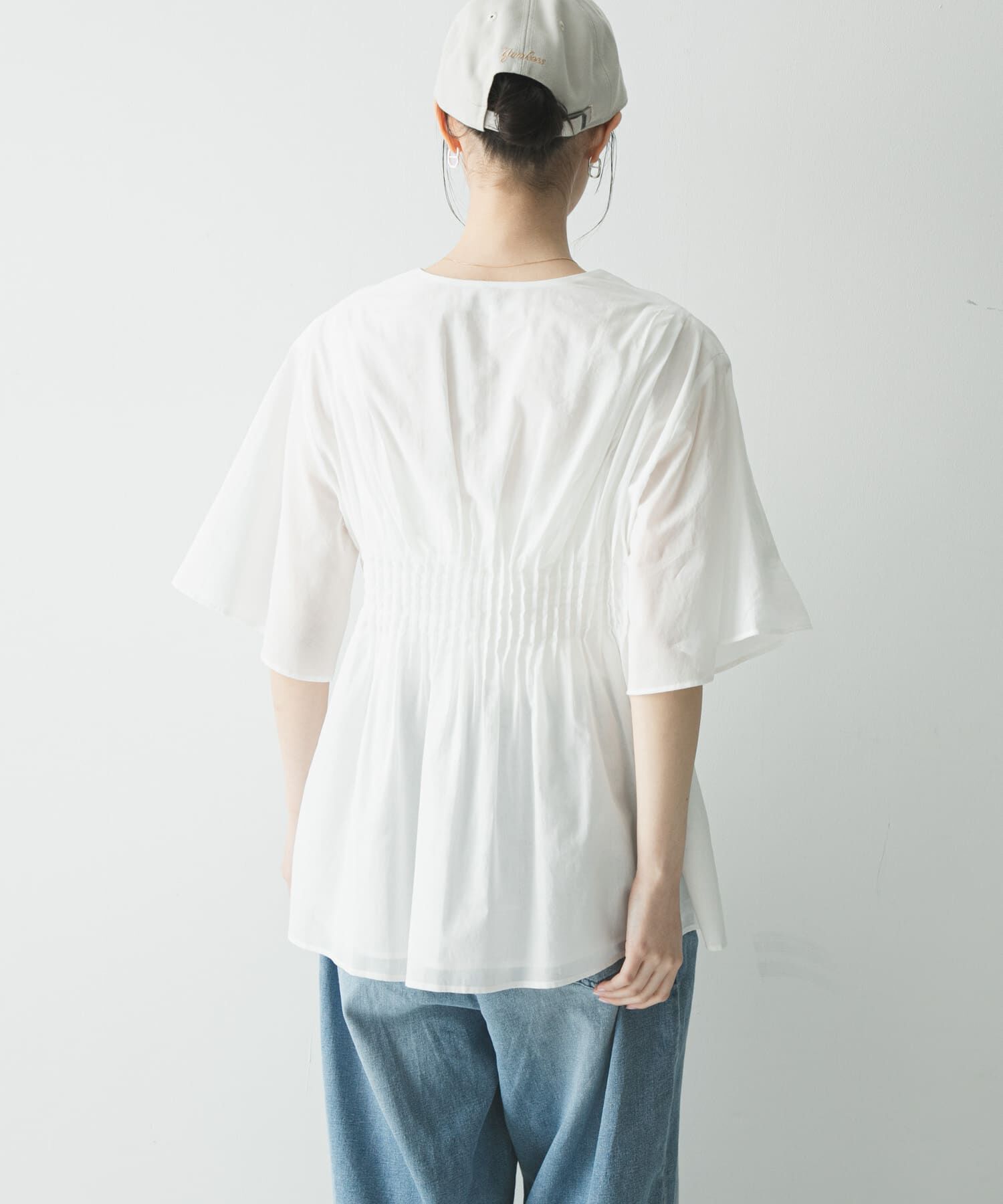 URBAN RESEARCH「コットンボイルタックデザインブラウス」|シャツ・ブラウス|