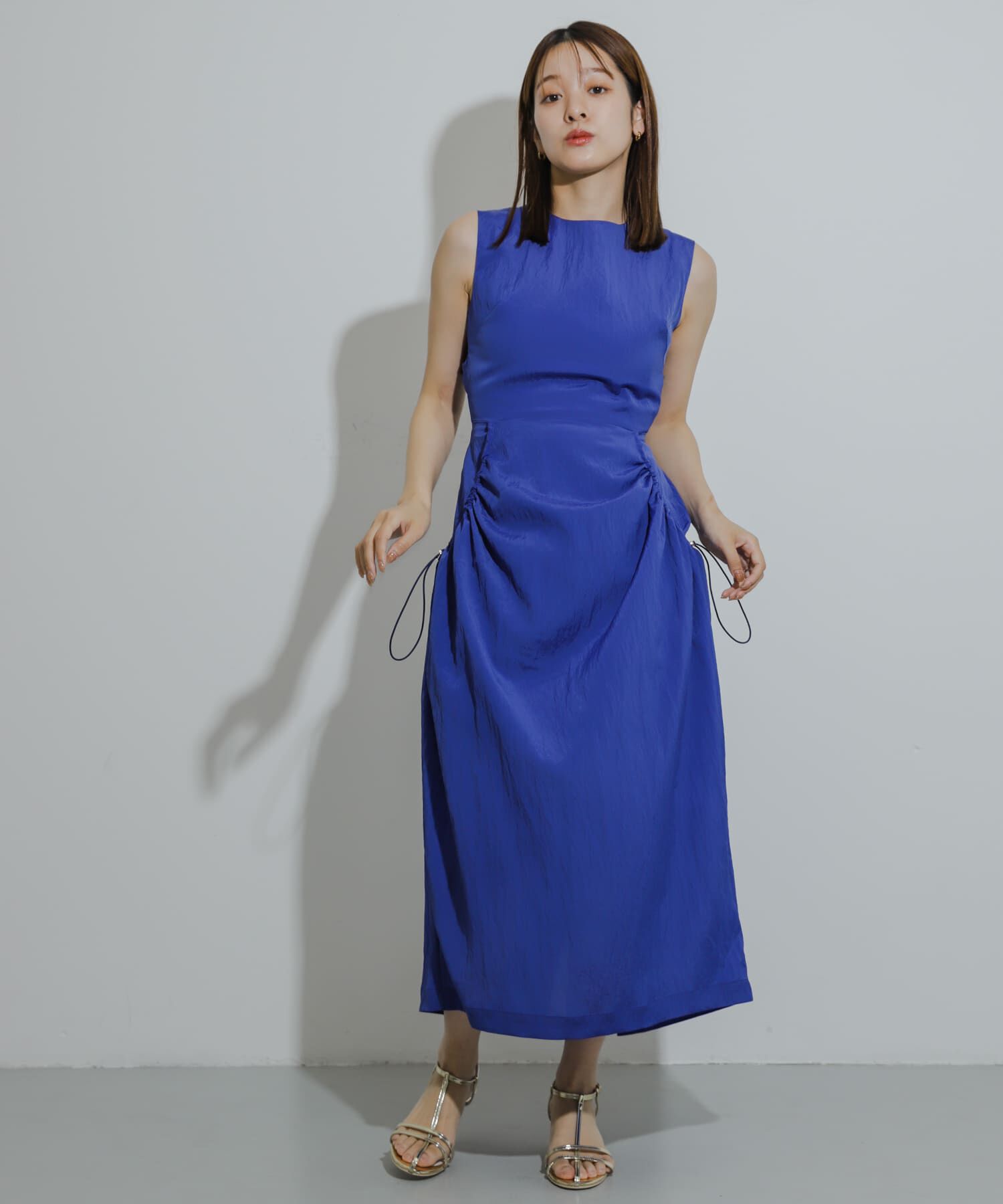 SENSE OF PLACE by URBAN RESEARCH「ナイロンギャザーコクーンワンピース」|ワンピース|