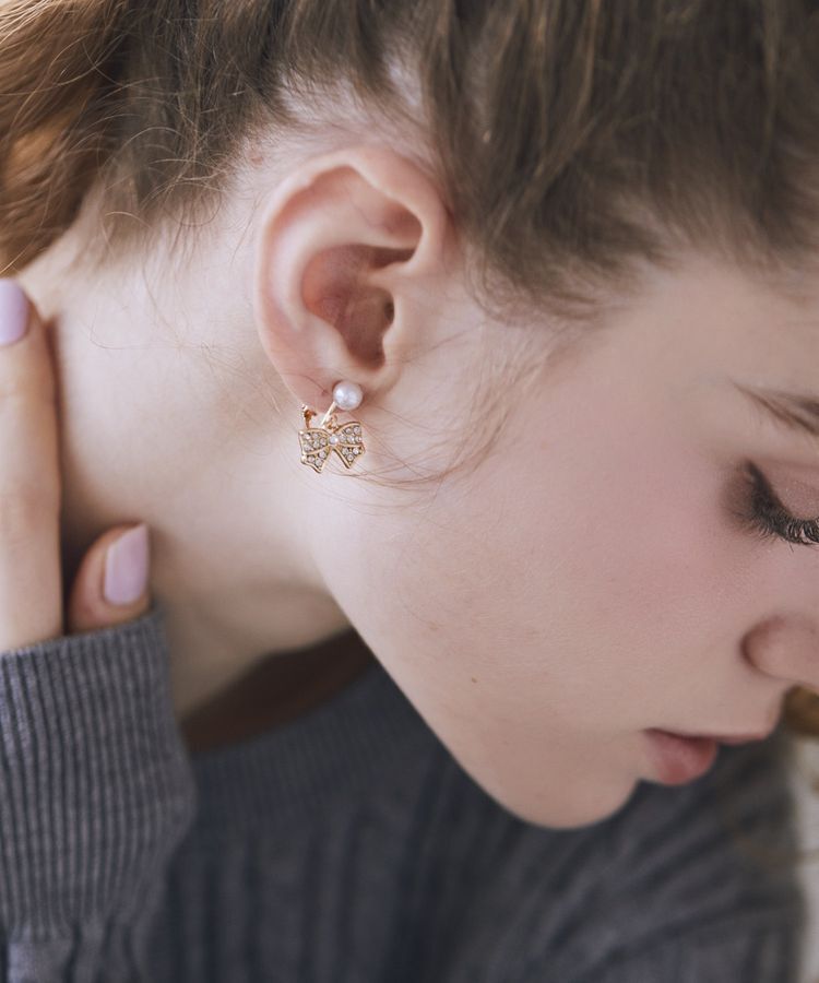 Maison de FLEUR「リボンビジューイヤリング」|イヤリング|ゴールド