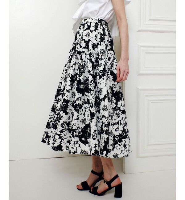 LOULOU WILLOUGHBY「WEB 一部店舗限定【LOULOU WILLOUGHBY】モノトーンフラワープリントギャザースカート」|スカート|
