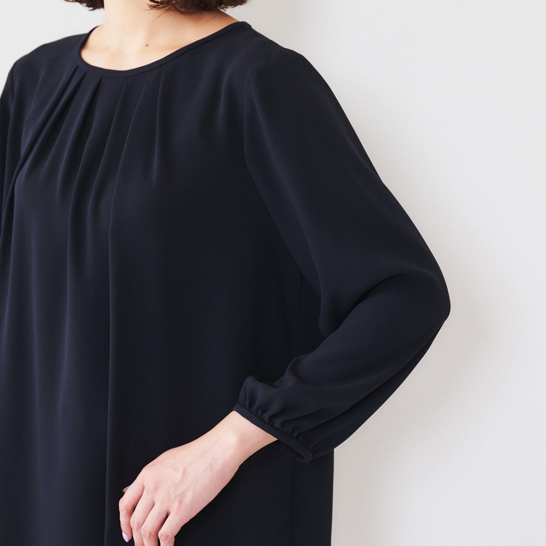 UNTITLED「【通勤】ジョーゼット タックブラウス」|シャツ・ブラウス|