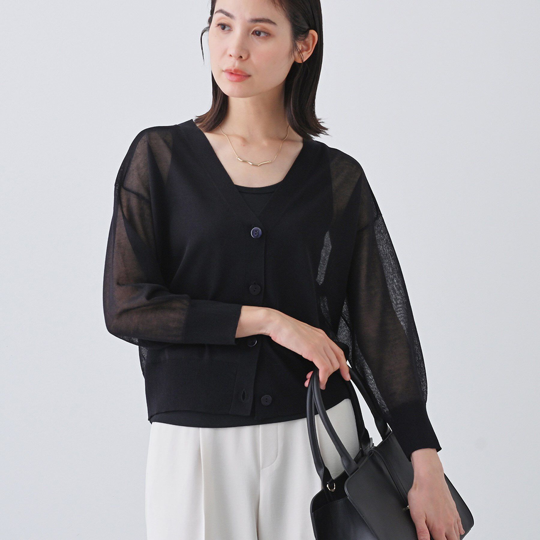 INDIVI「【大人シアーラメ】きれいめニットカーディガン」|カーディガン|ブラック(019)