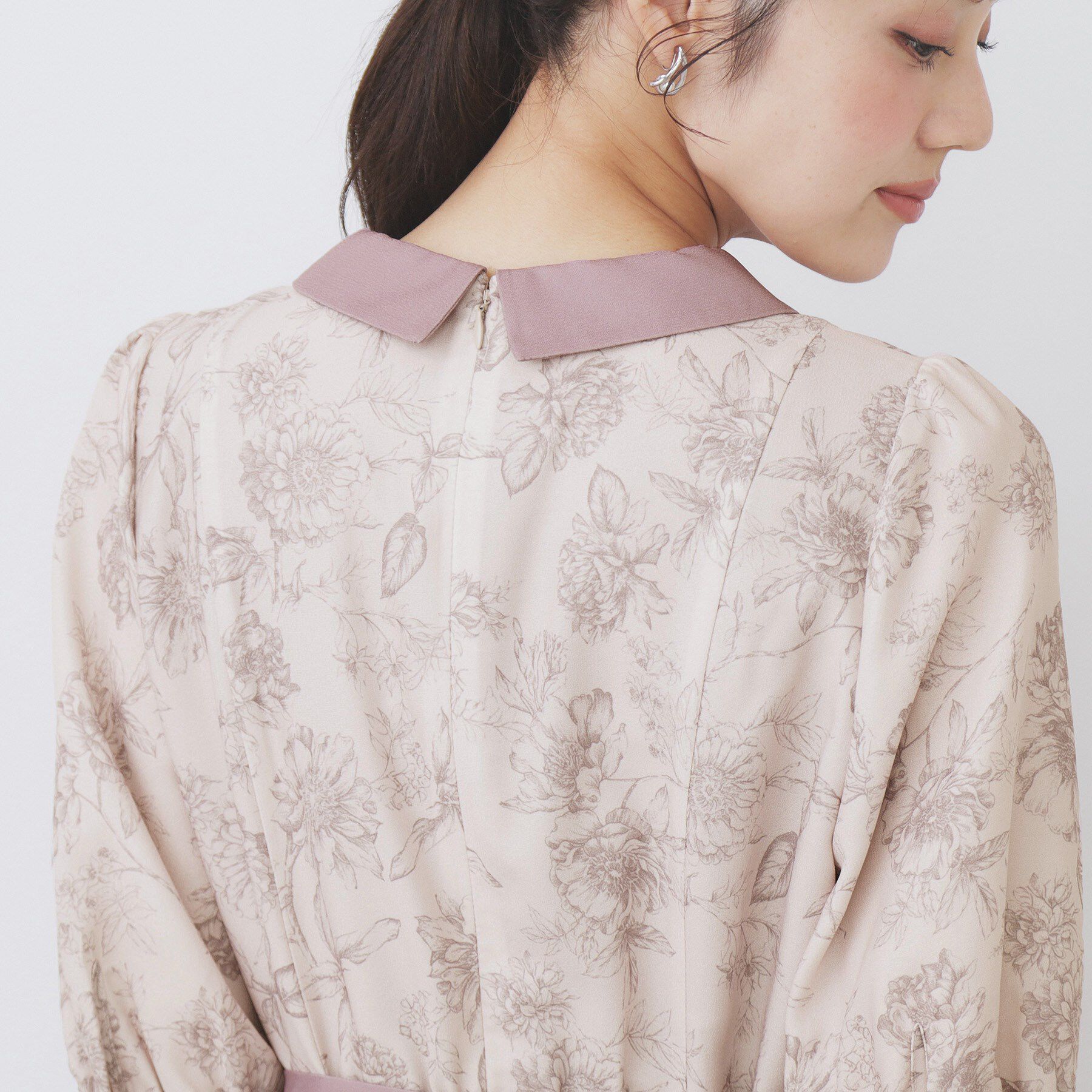 index「2WAY パネルフラワーバイカラーワンピース【洗濯機洗い可/イージーアイロン】」|ワンピース|