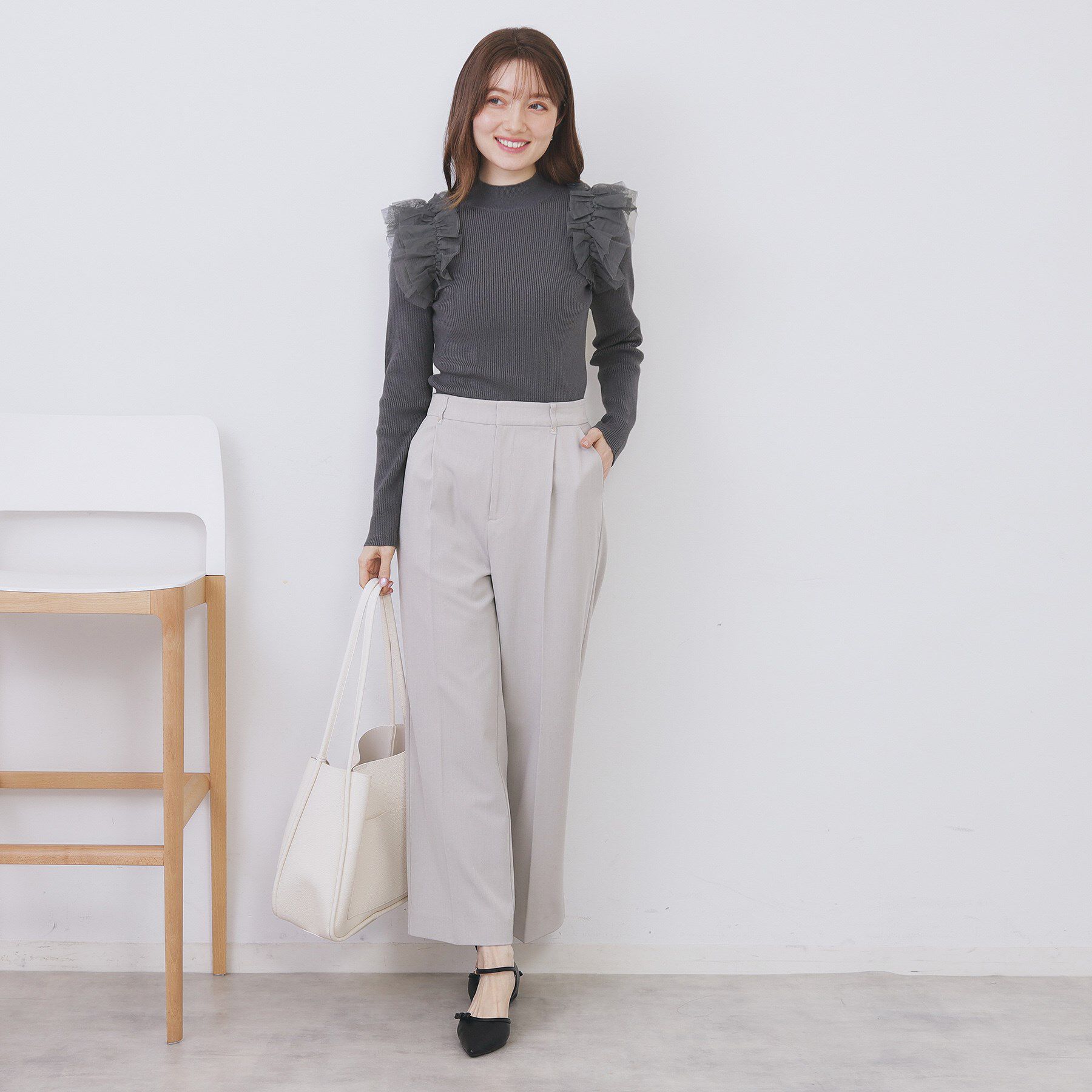 index「ショルダーチュールフリルハイネックニット【洗濯機OK/抗ピル】」|ニット・セーター|