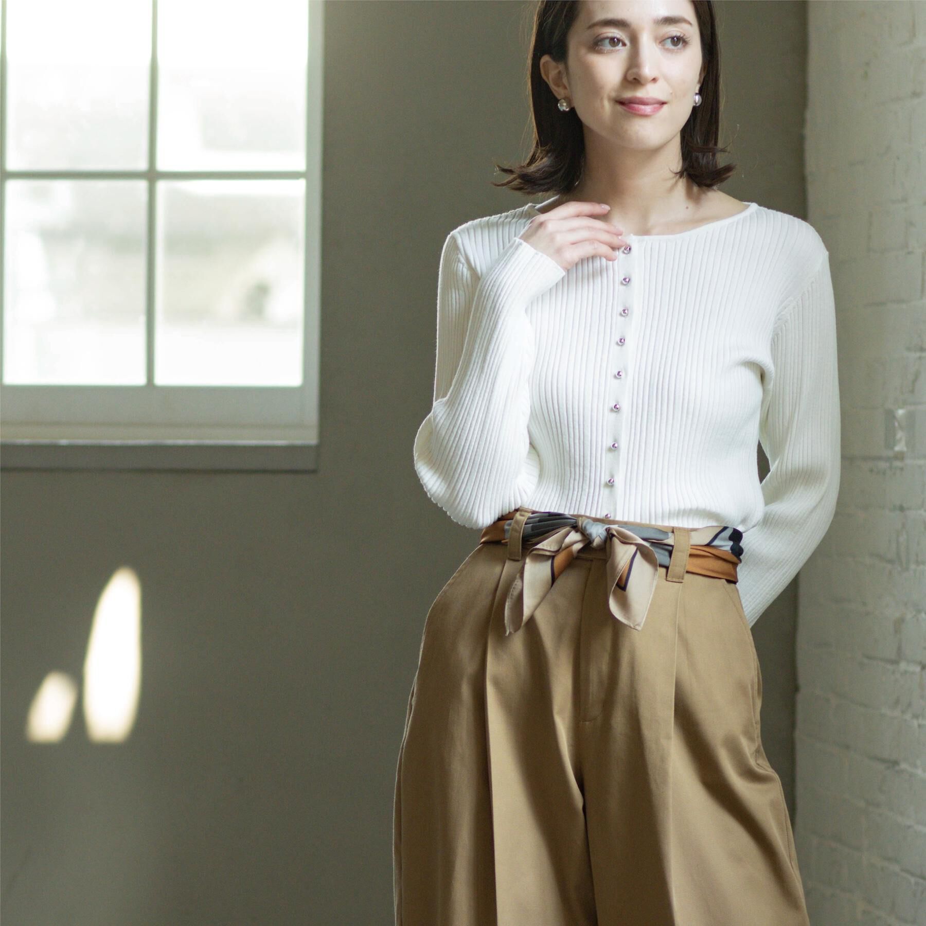 OPAQUE.CLIP「シルバー多ボタン ランダムリブニットカーディガン【洗濯機OK】」|カーディガン|