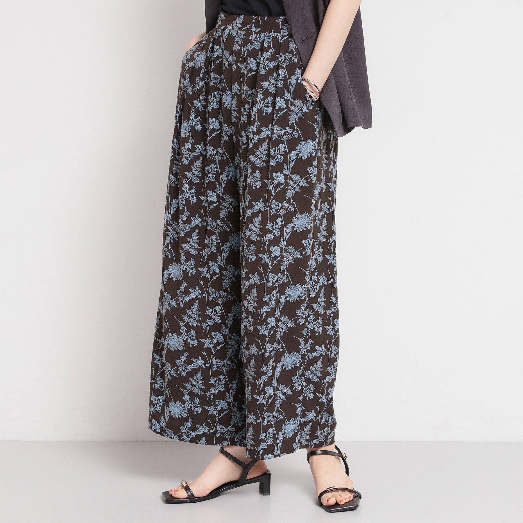 THE SHOP TK「【ひんやり/防しわ/吸水速乾/UV】プリントイージーパンツ」|その他|ブラウン(143)