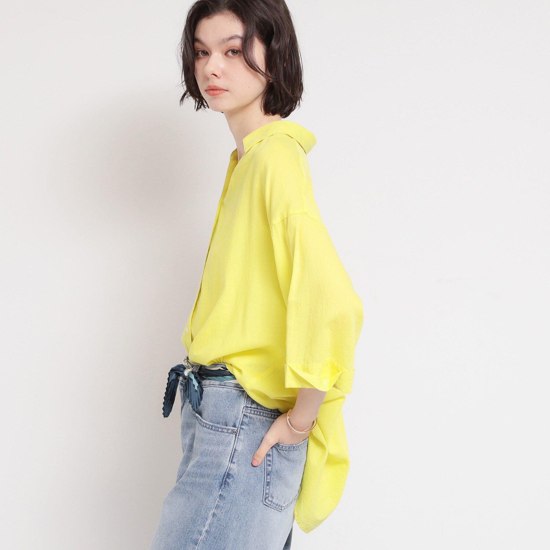 THE SHOP TK「ポジティブカラーが映える　バイオウォッシュバックギャザーシャツ」|シャツ・ブラウス|