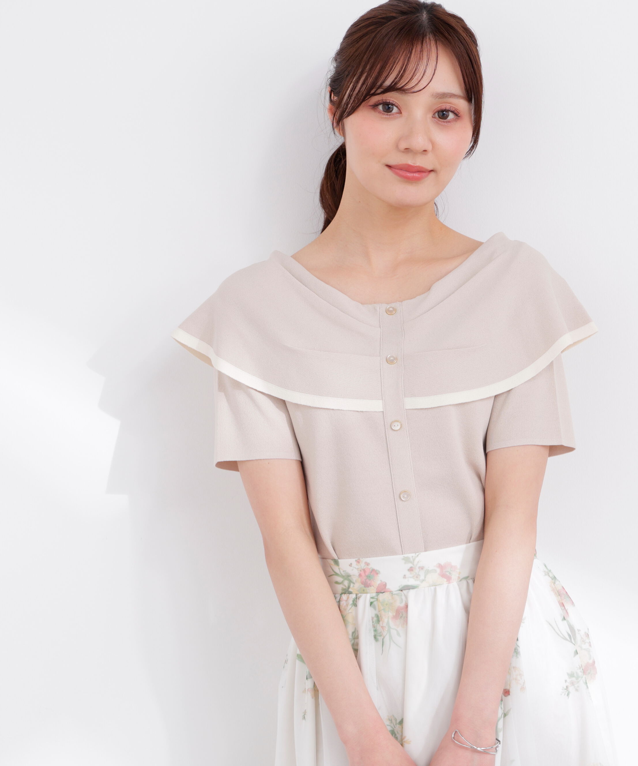 PROPORTION BODY DRESSING「トリムラインケープニットトップス 26SS」|ニット・セーター|ベージュ&times;アイ