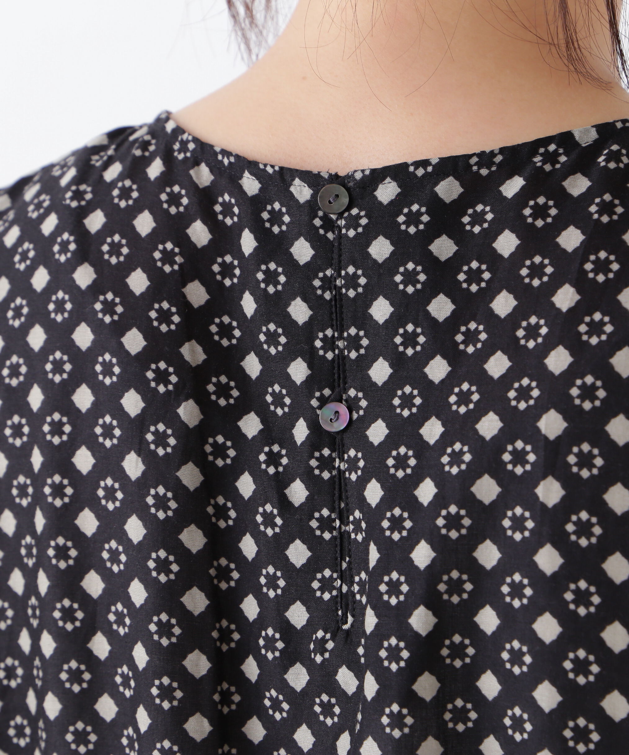  「◆コットンセルロースパネル幾何プリントフレアスリーブワンピース」|ワンピース|