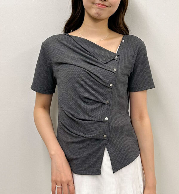 archives「【ＯＮかわ】アシメタックボタンカットＴＯＰＳ　５Ｓ」|Tシャツ・カットソー|CHARCOAL GRAY