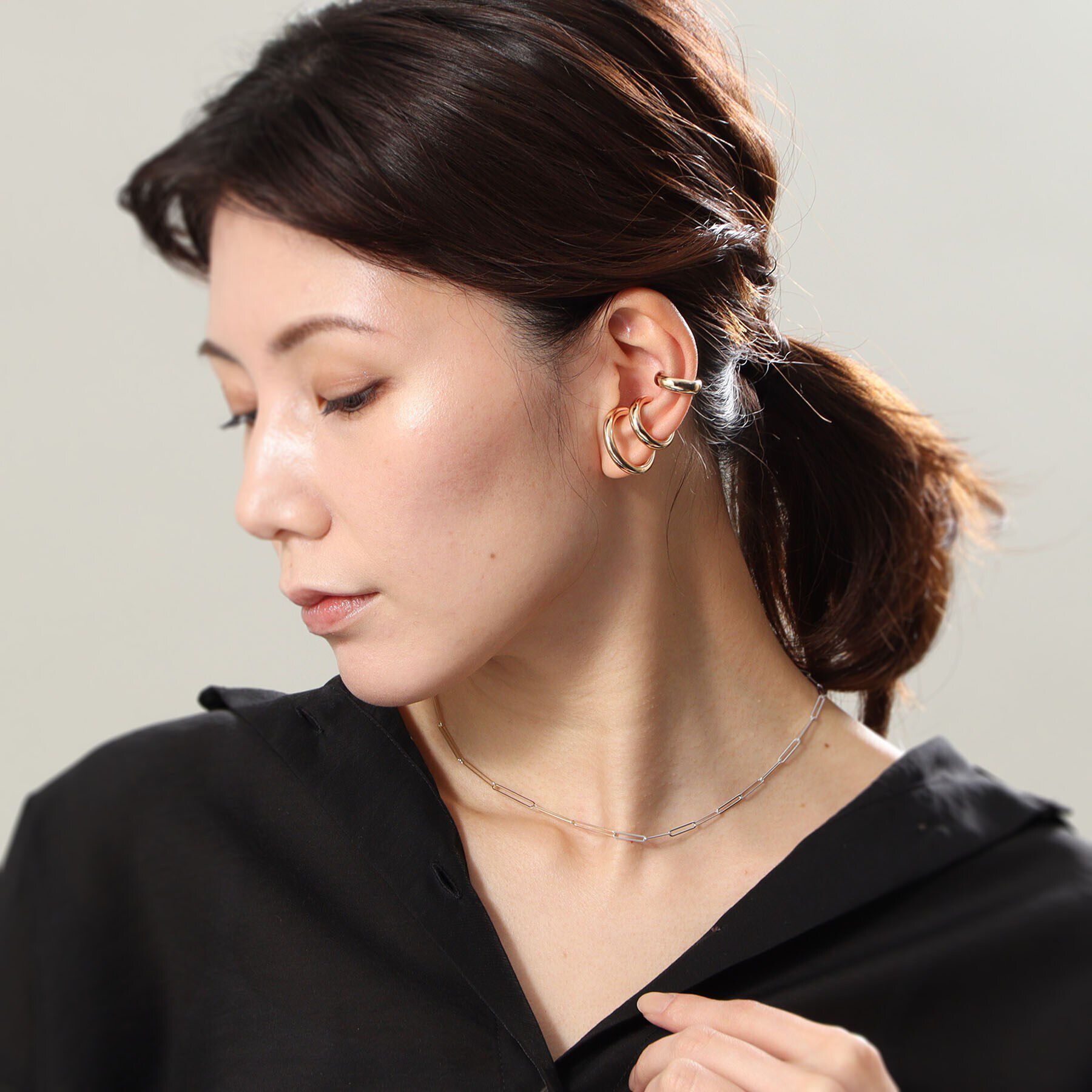 COCOSHNIK「K10丸線ボリューム イヤーカフ中」|イヤーカフ|