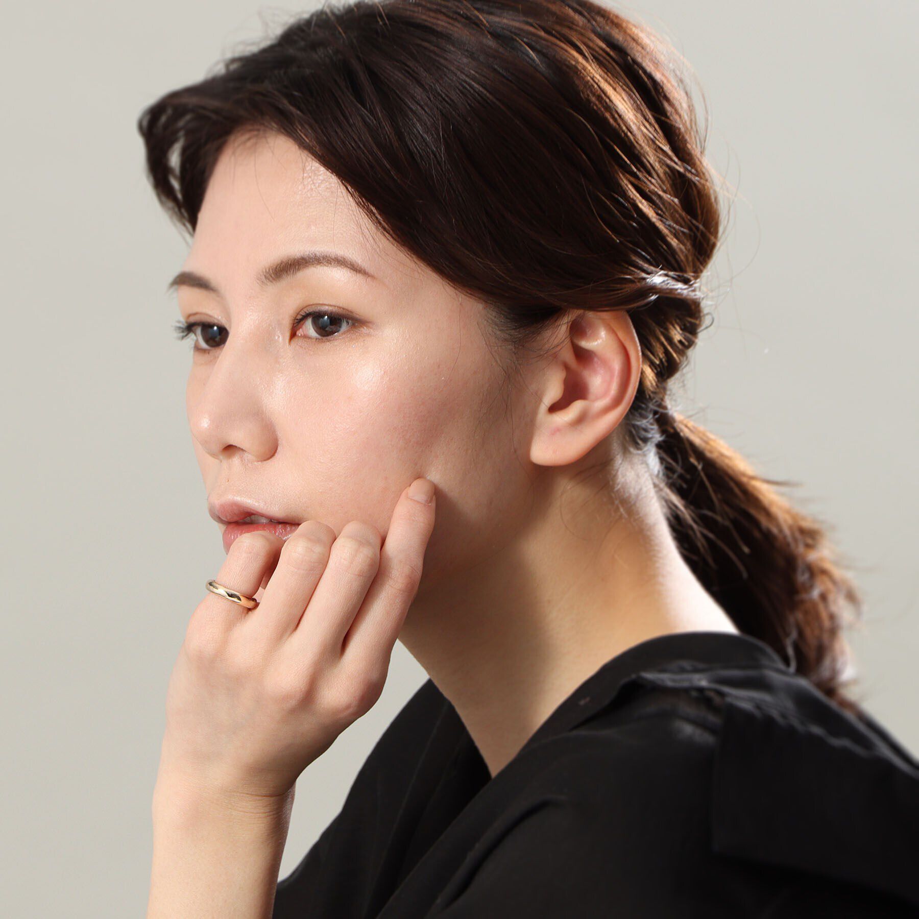 COCOSHNIK「K10丸線ボリューム イヤーカフ中」|イヤーカフ|