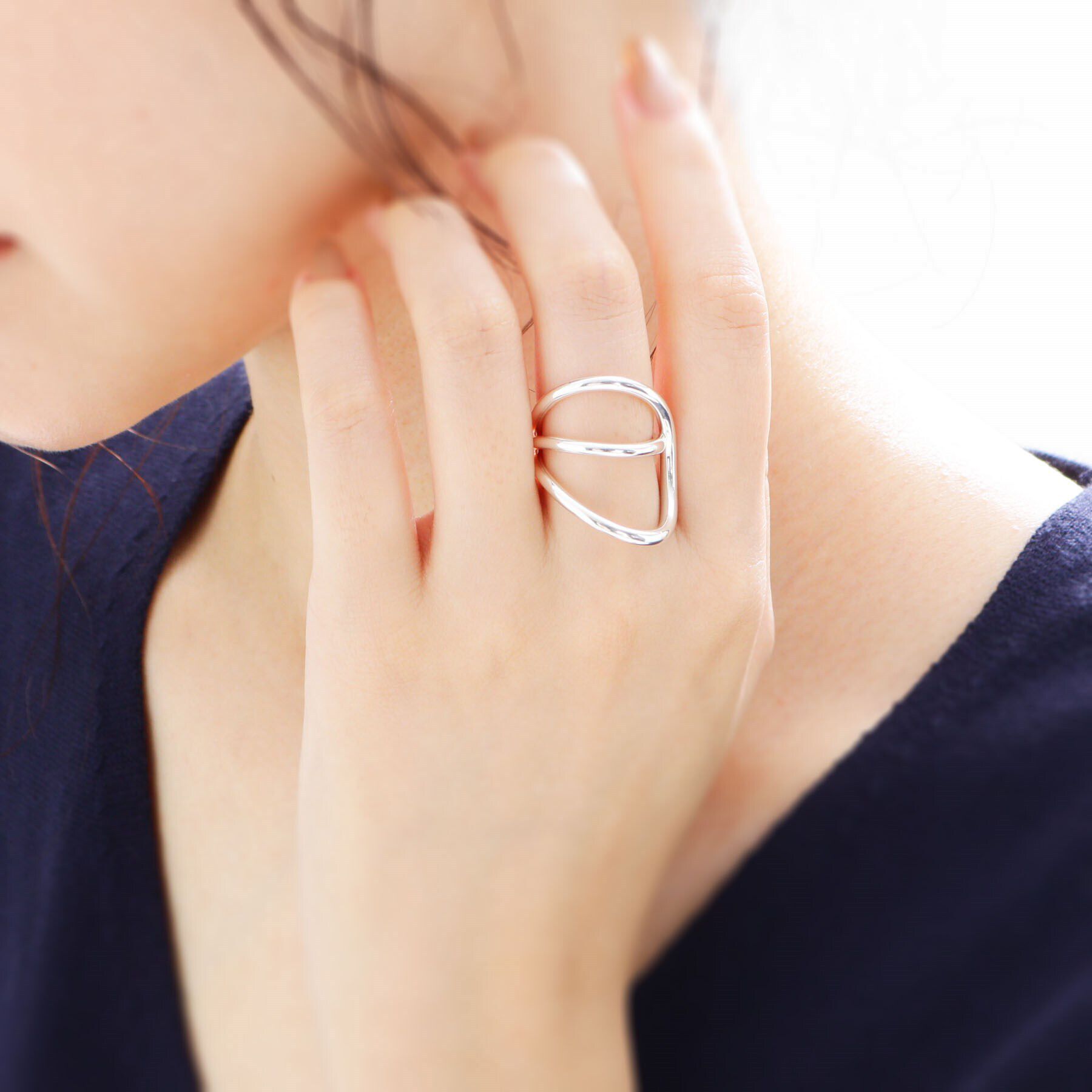 COCOSHNIK ONKITSCH「シルバー リングイヤーカフ ワイドハング」|リング|