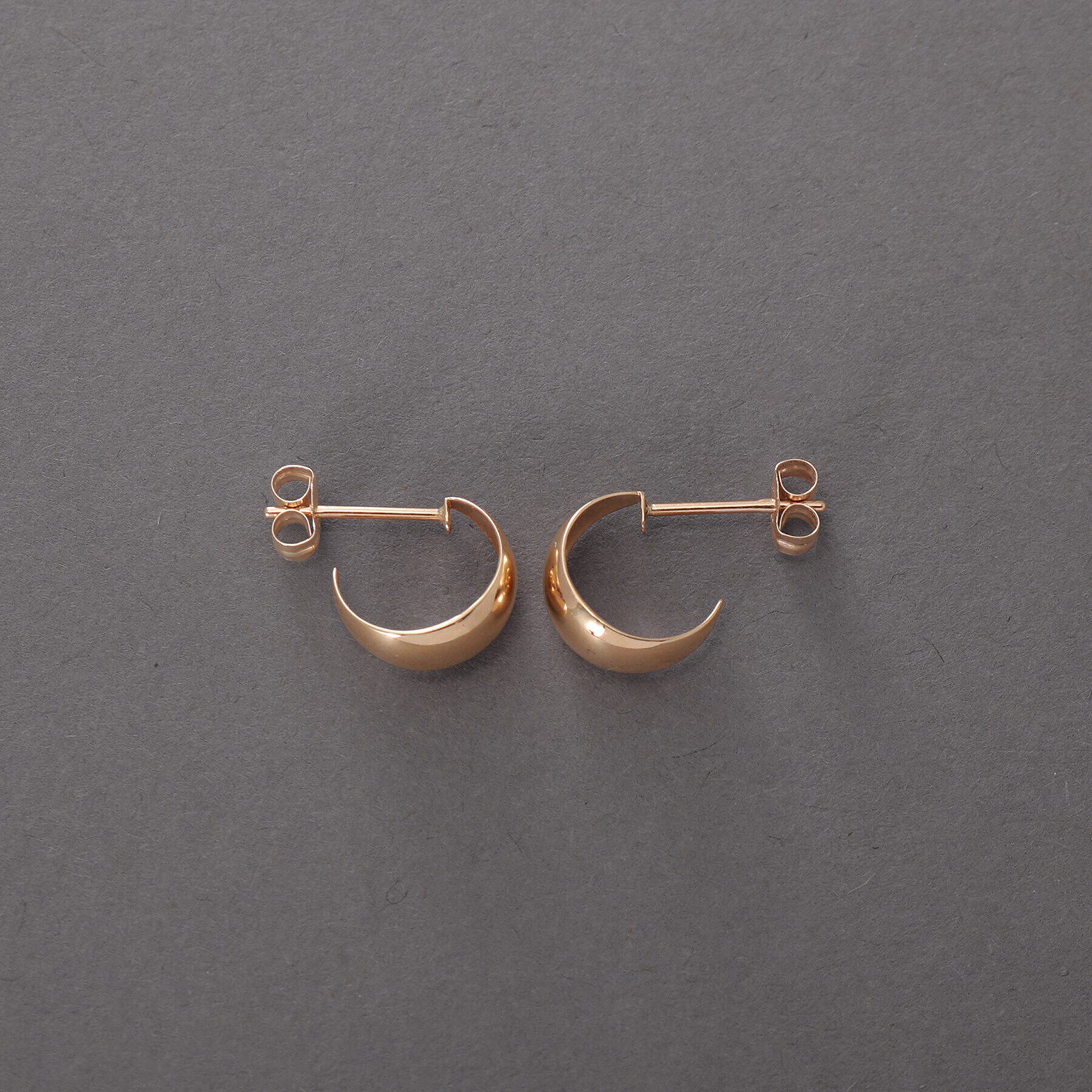 COCOSHNIK ONKITSCH「K10ドームフープピアス」|ピアス|