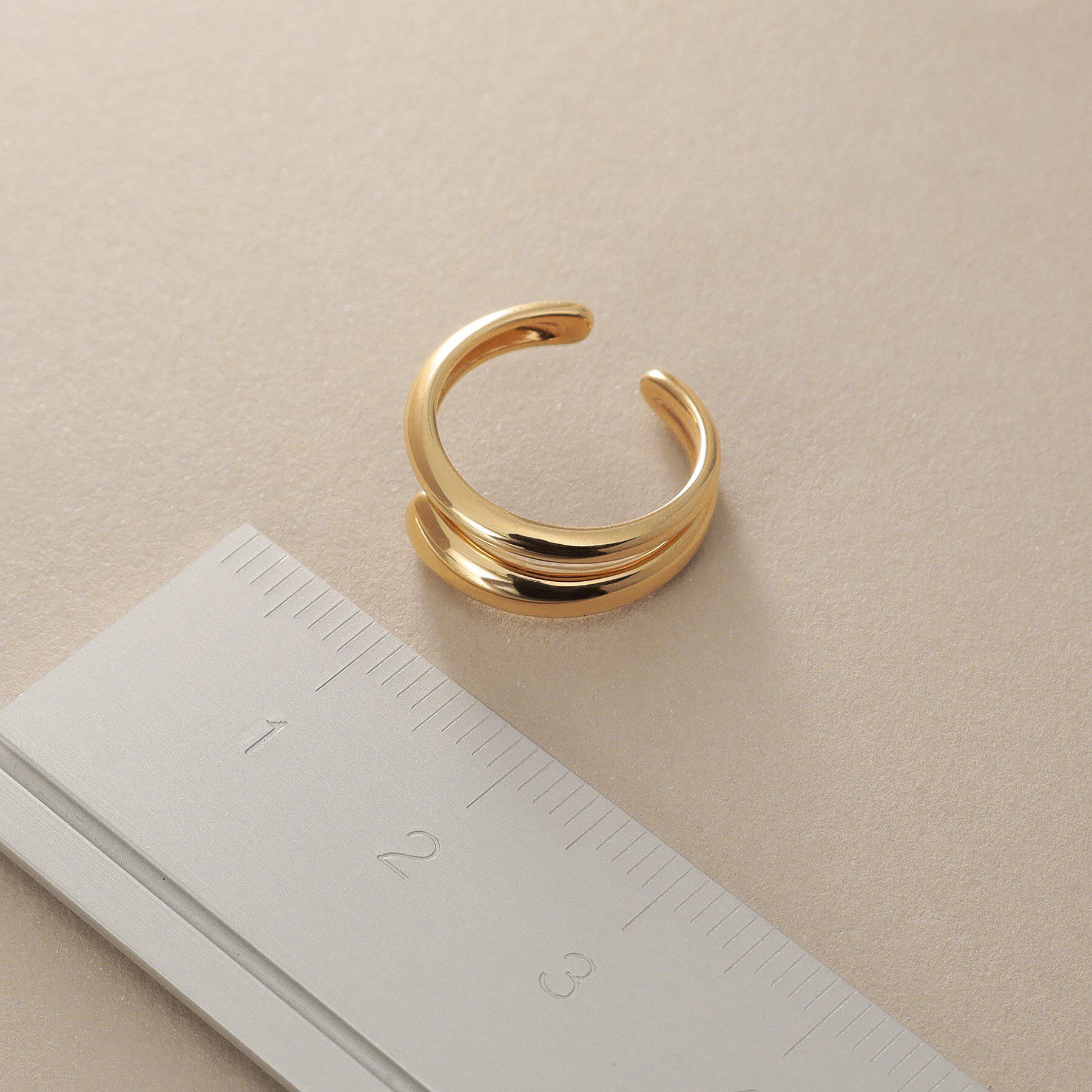 COCOSHNIK「K10ニュアンスブランチ イヤーカフ」|イヤーカフ|