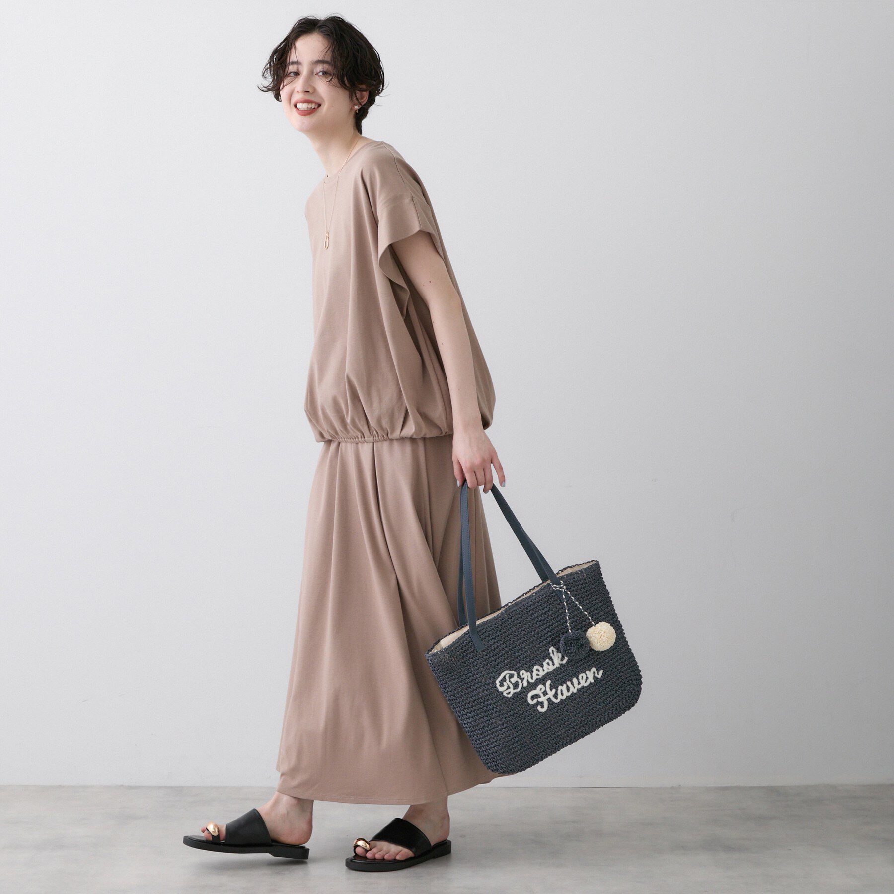 Dessin「ロゴ刺繍 ポンポンチャーム付き ペーパーメッシュトート」|トートバッグ|