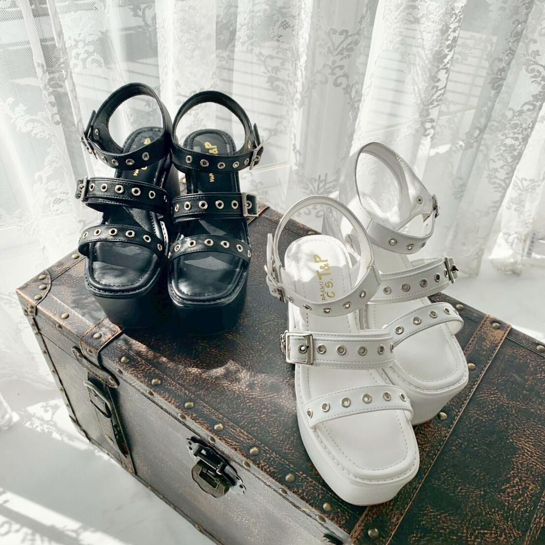 csT&P「厚底バタフライ付ベルトサンダル」|サンダル|