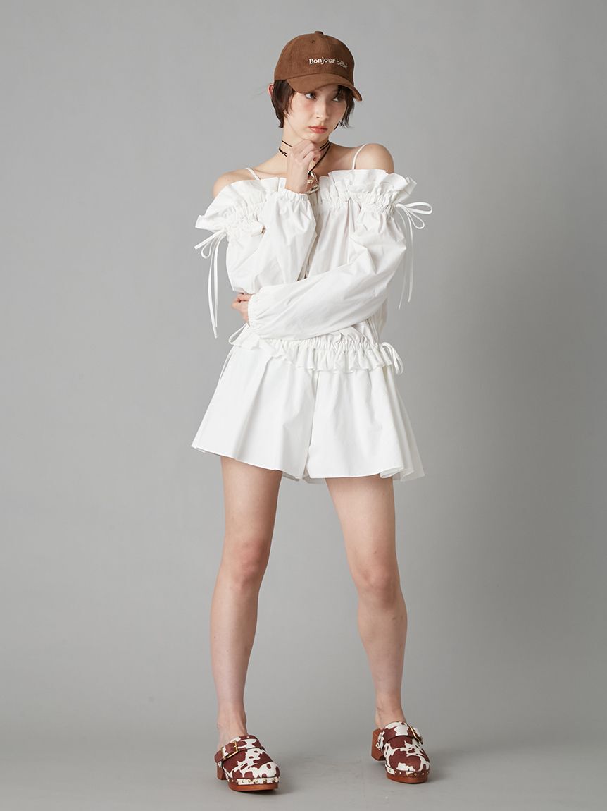 LILY BROWN「デコルテフリルミニロンパース」|オールインワン|