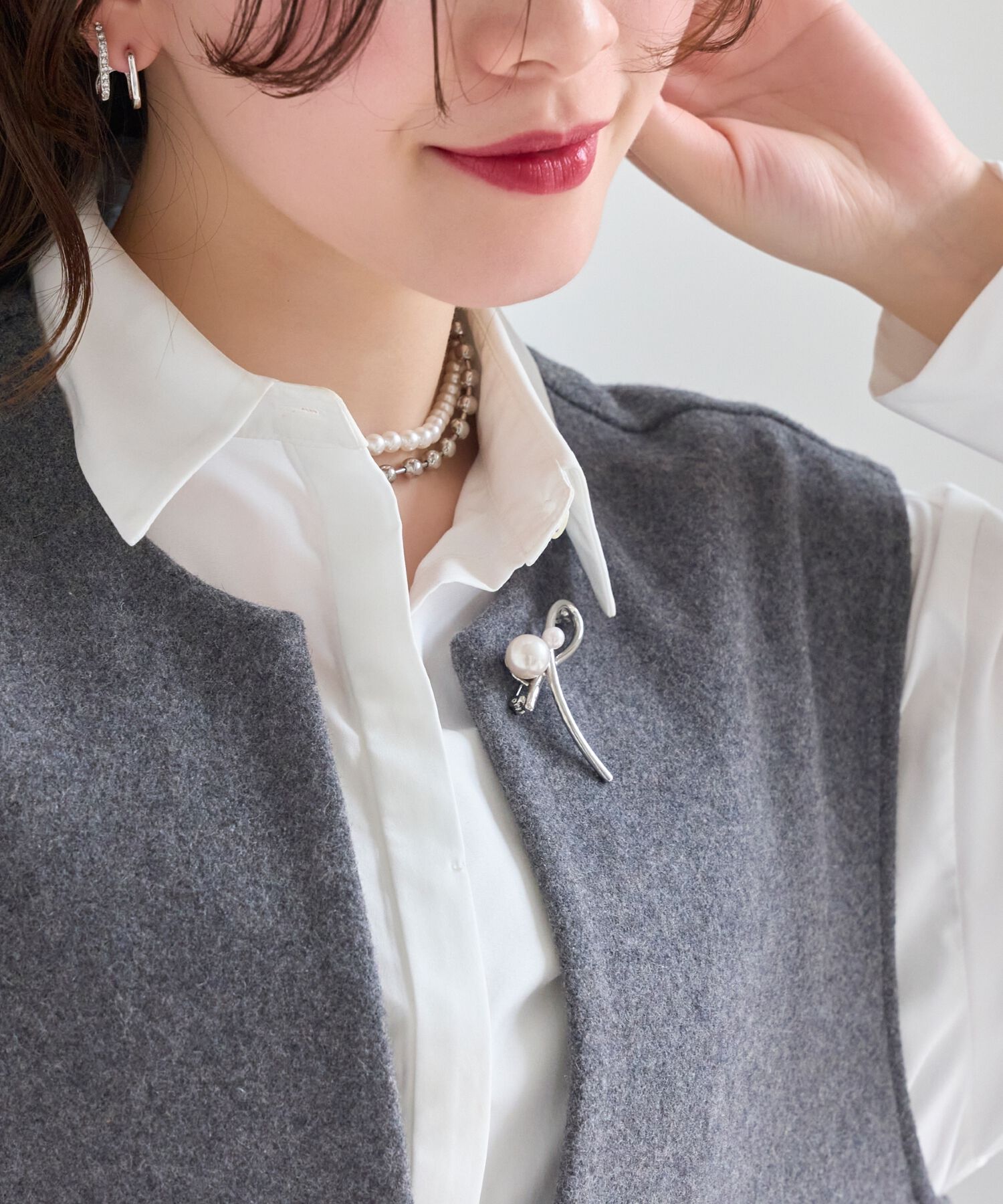 Phoebe「クロスメタルパールブローチ　シルバー　セレモニー/入学式/卒業式/式典」|ブローチ・コサージュ|