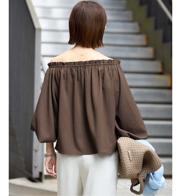 IENA「《予約》サッカーオフショルブラウス」|シャツ・ブラウス|