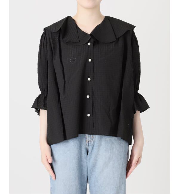 IENA「《予約》BLACK 襟フリルブラウス」|シャツ・ブラウス|