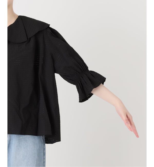 IENA「《予約》BLACK 襟フリルブラウス」|シャツ・ブラウス|